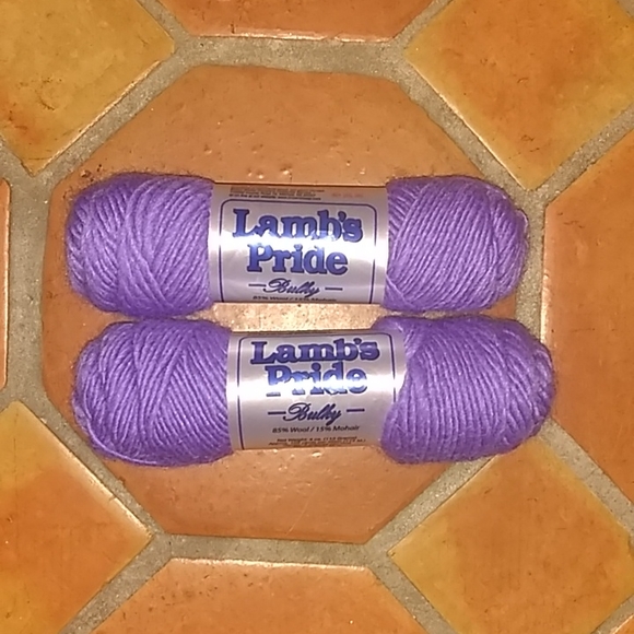 Lamb's Pride Wool Knitting Yarn - Picture 1 of 3